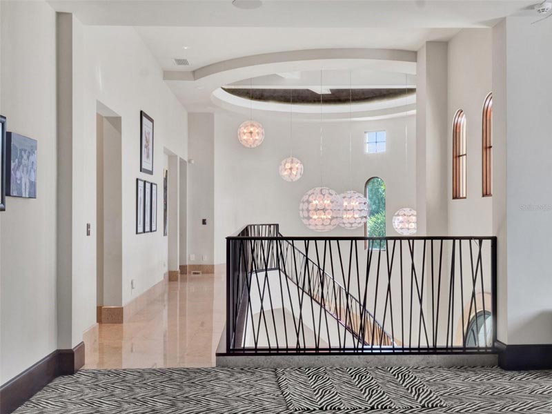 6137 Grosvenor Shore Drive