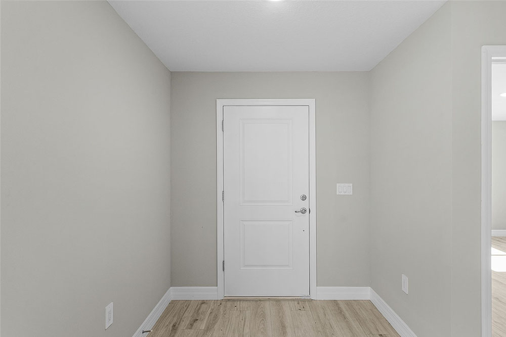 3841 San Pedro Ave