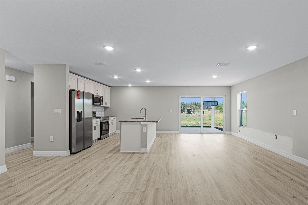 3841 San Pedro Ave