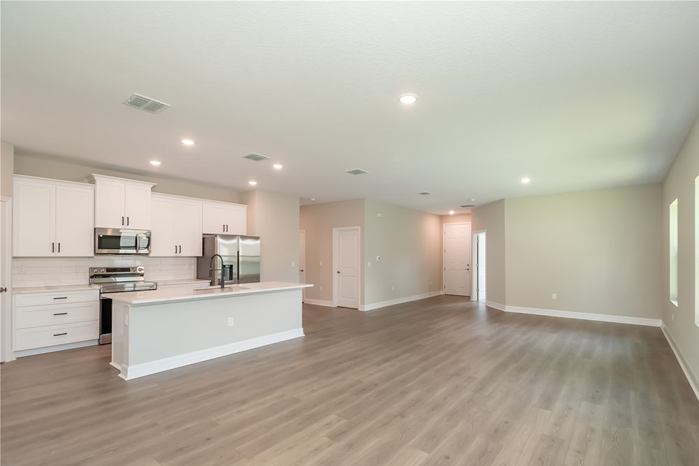 9262 N Alpinia Drive
